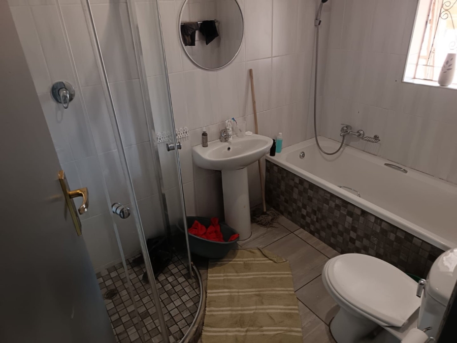 3 Bedroom Property for Sale in Roodepan Northern Cape